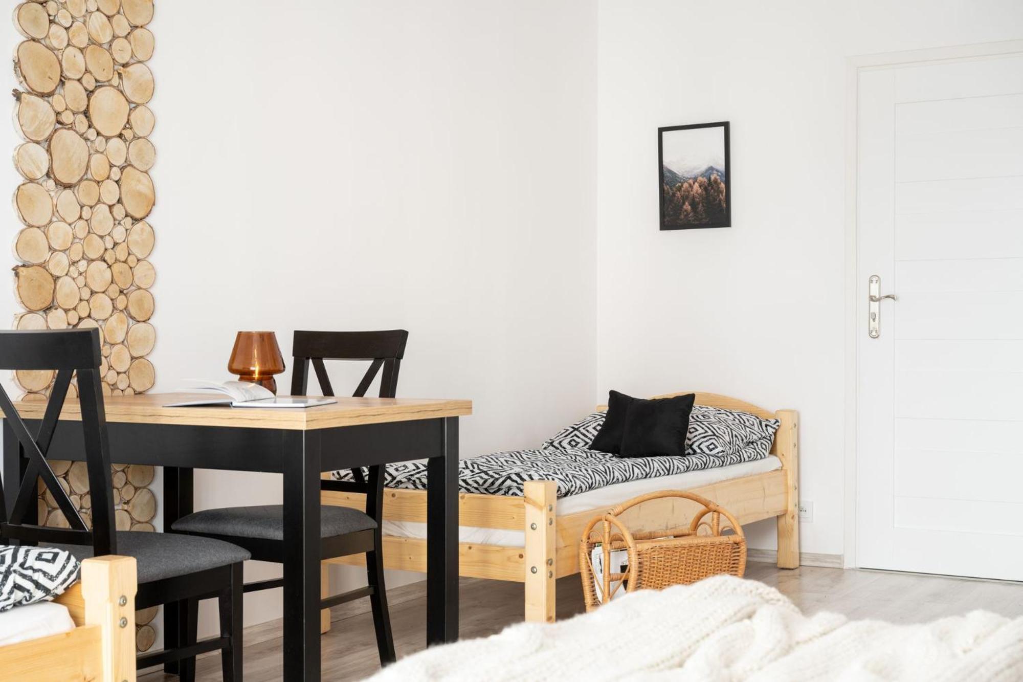 Dw Pod Zlotym Kasztanem Apartment Trybsz Bagian luar foto