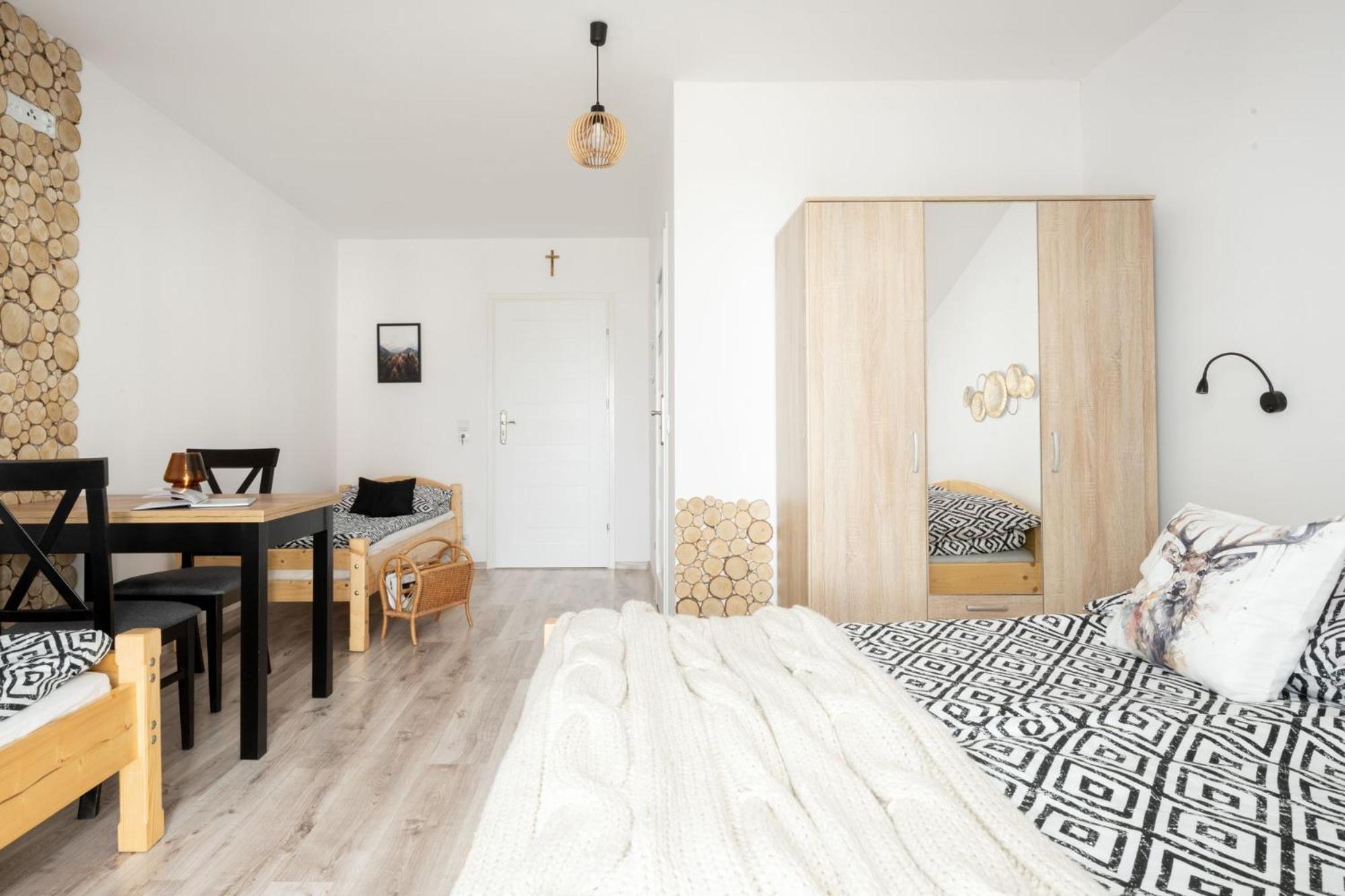 Dw Pod Zlotym Kasztanem Apartment Trybsz Bagian luar foto